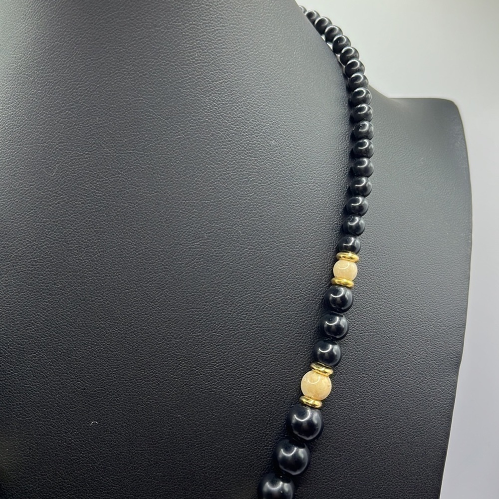 Black And Cream Beaded Napier Necklace Gold Tone - Picture 5 of 8
